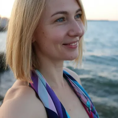 Надежда, 37