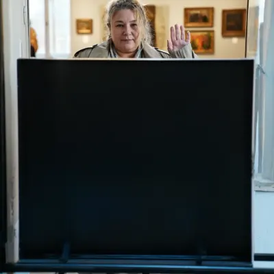 Розалия, 44